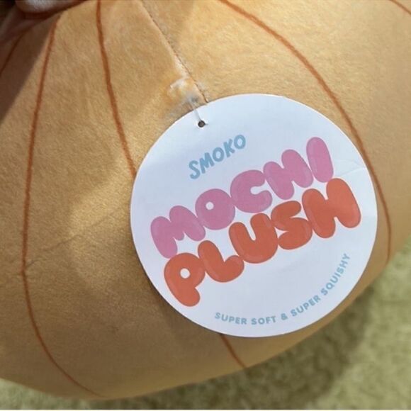 Smoko Mochi Plush Cream & Yellow Squishy - Picture 5 of 5